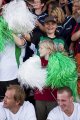 ...auf der vollbesetzten Tribüne. ...auf der vollbesetzten Tribüne.